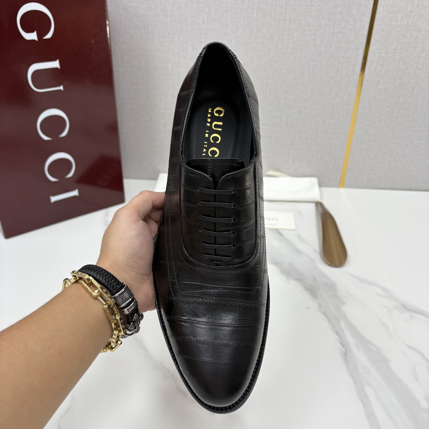💋💍G家 GUCC* 古-驰 新品男士正装鞋皮鞋 德比鞋鞋型,是优雅与实用的平衡之选。选用细腻有光泽的进口牛皮/ 💋💍G家 GUCC* 古-驰 新品男士正装鞋皮鞋 德比鞋鞋型,是优雅与实用的平衡之选。选用细腻有光泽的进口牛皮/
