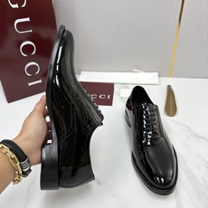 💋💍G家 GUCC* 古-驰 新品男士正装鞋皮鞋 德比鞋鞋型,是优雅与实用的平衡之选。选用细腻有光泽的进口牛皮/ 💋💍G家 GUCC* 古-驰 新品男士正装鞋皮鞋 德比鞋鞋型,是优雅与实用的平衡之选。选用细腻有光泽的进口牛皮/