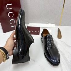 💋💍G家 GUCC* 古-驰 新品男士正装鞋皮鞋 德比鞋鞋型,是优雅与实用的平衡之选。选用细腻有光泽的进口牛皮/ 💋💍G家 GUCC* 古-驰 新品男士正装鞋皮鞋 德比鞋鞋型,是优雅与实用的平衡之选。选用细腻有光泽的进口牛皮/