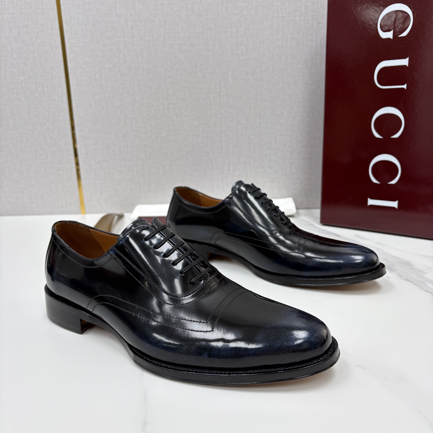 💋💍G家 GUCC* 古-驰 新品男士正装鞋皮鞋 德比鞋鞋型,是优雅与实用的平衡之选。选用细腻有光泽的进口牛皮/ 💋💍G家 GUCC* 古-驰 新品男士正装鞋皮鞋 德比鞋鞋型,是优雅与实用的平衡之选。选用细腻有光泽的进口牛皮/