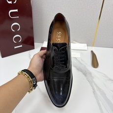 💋💍G家 GUCC* 古-驰 新品男士正装鞋皮鞋 德比鞋鞋型,是优雅与实用的平衡之选。选用细腻有光泽的进口牛皮/ 💋💍G家 GUCC* 古-驰 新品男士正装鞋皮鞋 德比鞋鞋型,是优雅与实用的平衡之选。选用细腻有光泽的进口牛皮/