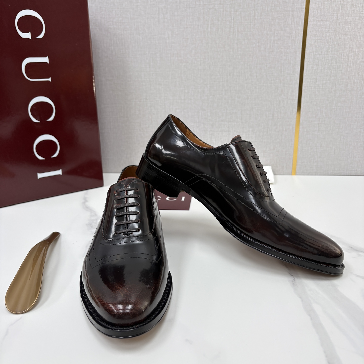 💋💍G家 GUCC* 古-驰 新品男士正装鞋皮鞋 德比鞋鞋型,是优雅与实用的平衡之选。选用细腻有光泽的进口牛皮/ 💋💍G家 GUCC* 古-驰 新品男士正装鞋皮鞋 德比鞋鞋型,是优雅与实用的平衡之选。选用细腻有光泽的进口牛皮/