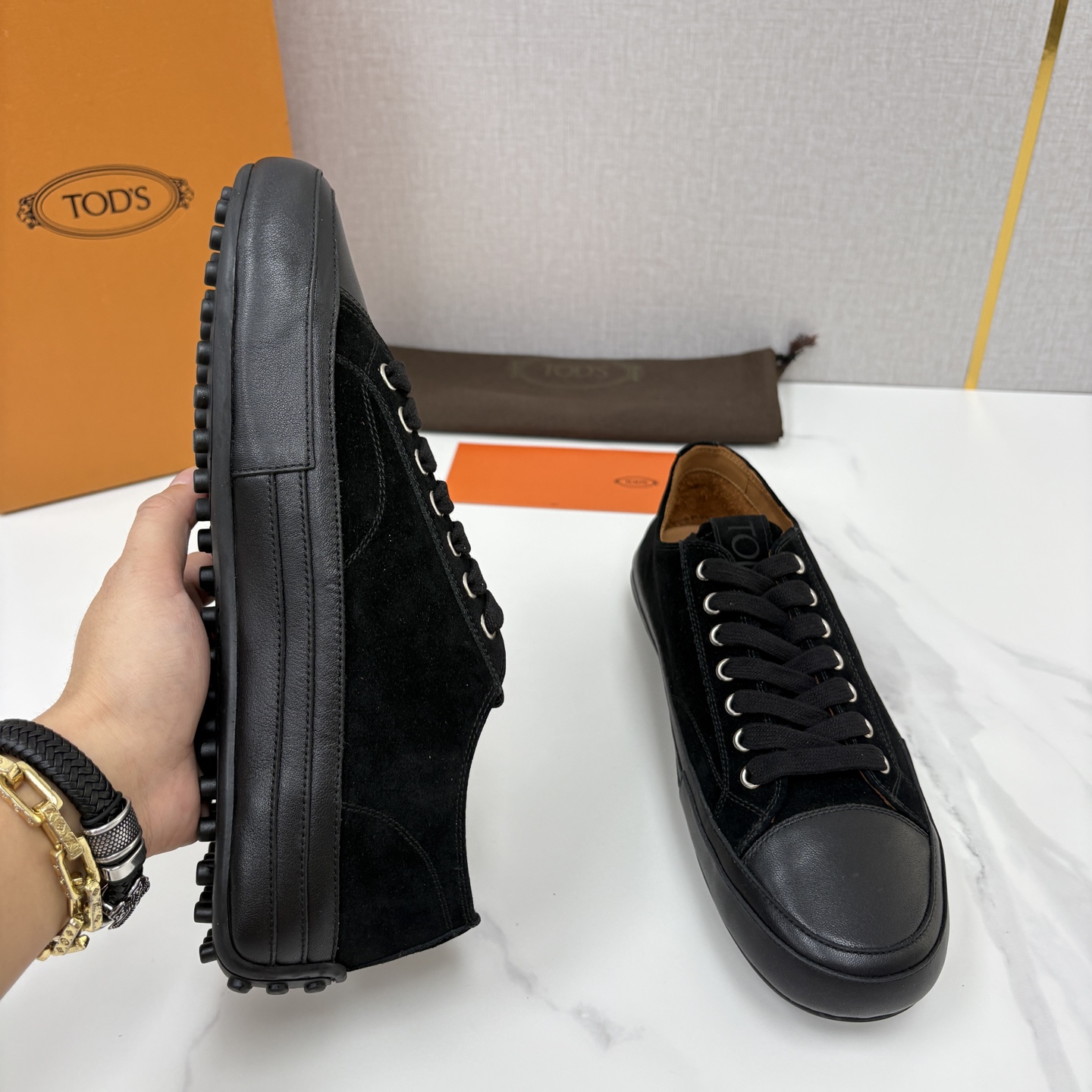 💋💍Tod* 托德~斯 新品运动板鞋 官方 6,310 鞋面采用经典硫化款式板鞋设计,侧面搭配叠加梯式牛皮/ 💋💍Tod* 托德~斯 新品运动板鞋 官方 6,310 鞋面采用经典硫化款式板鞋设计,侧面搭配叠加梯式牛皮/