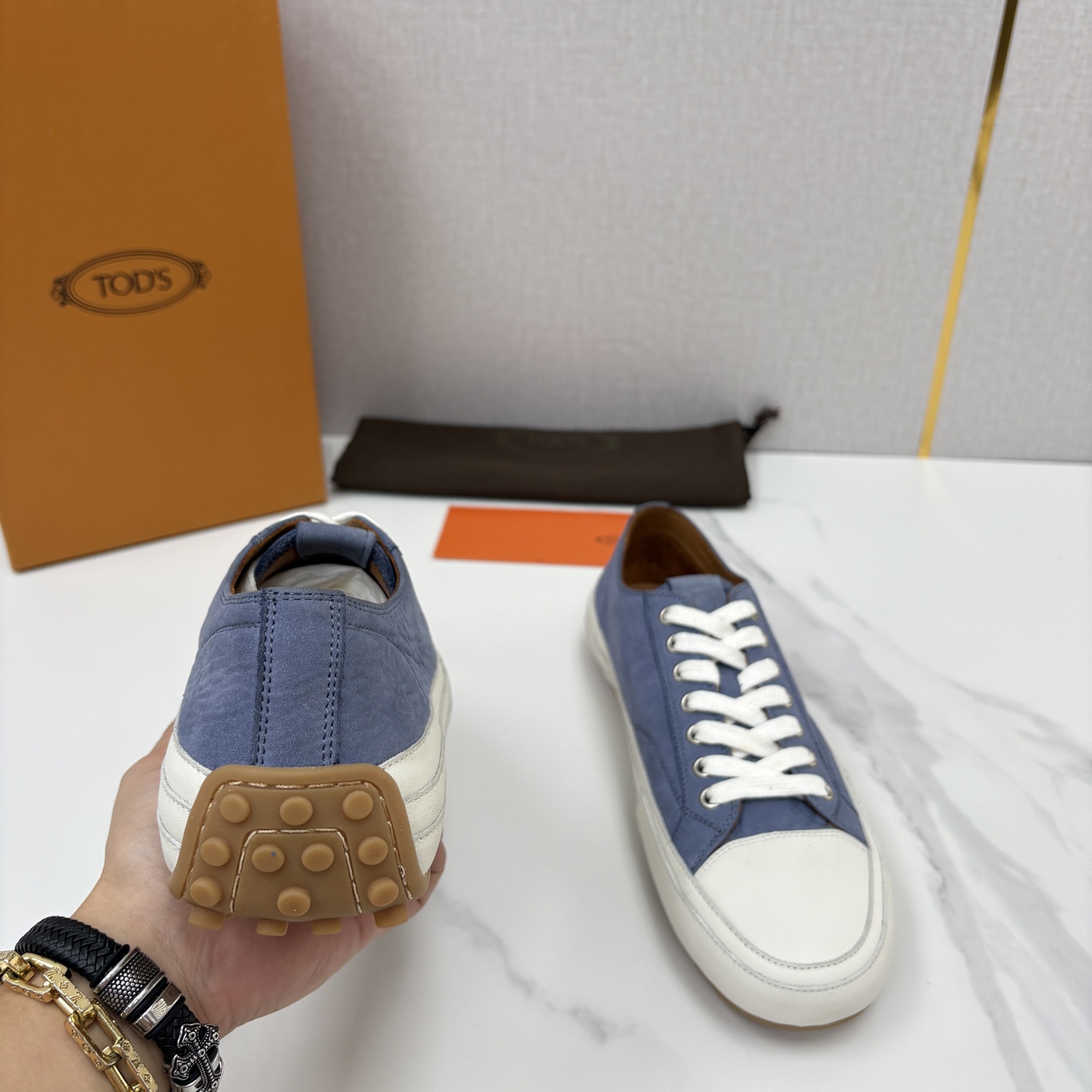 💋💍Tod* 托德~斯 新品运动板鞋 官方 6,310 鞋面采用经典硫化款式板鞋设计,侧面搭配叠加梯式牛皮/ 💋💍Tod* 托德~斯 新品运动板鞋 官方 6,310 鞋面采用经典硫化款式板鞋设计,侧面搭配叠加梯式牛皮/