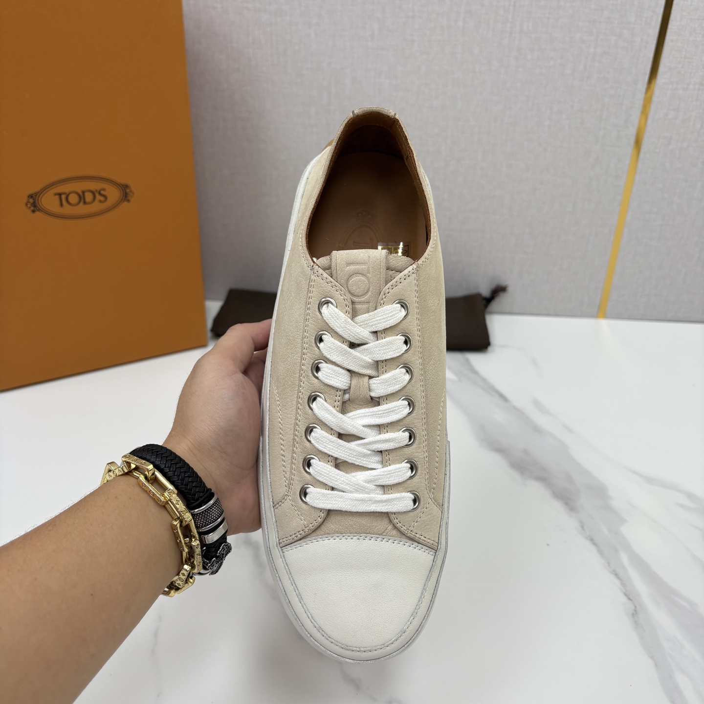 💋💍Tod* 托德~斯 新品运动板鞋 官方 6,310 鞋面采用经典硫化款式板鞋设计,侧面搭配叠加梯式牛皮/ 💋💍Tod* 托德~斯 新品运动板鞋 官方 6,310 鞋面采用经典硫化款式板鞋设计,侧面搭配叠加梯式牛皮/