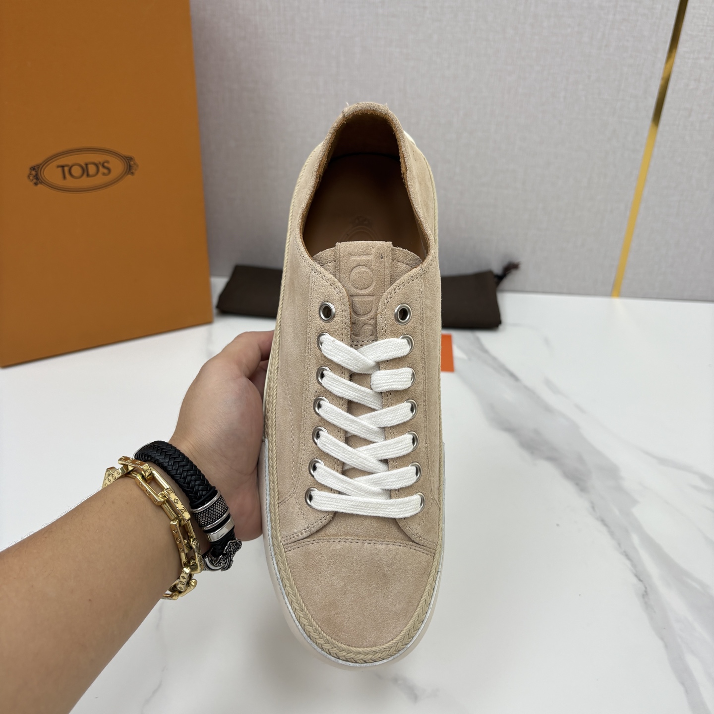 💋💍Tod* 托德~斯 新品运动板鞋 官方 6,310 鞋面采用经典硫化款式板鞋设计,侧面搭配叠加梯式牛皮/ 💋💍Tod* 托德~斯 新品运动板鞋 官方 6,310 鞋面采用经典硫化款式板鞋设计,侧面搭配叠加梯式牛皮/