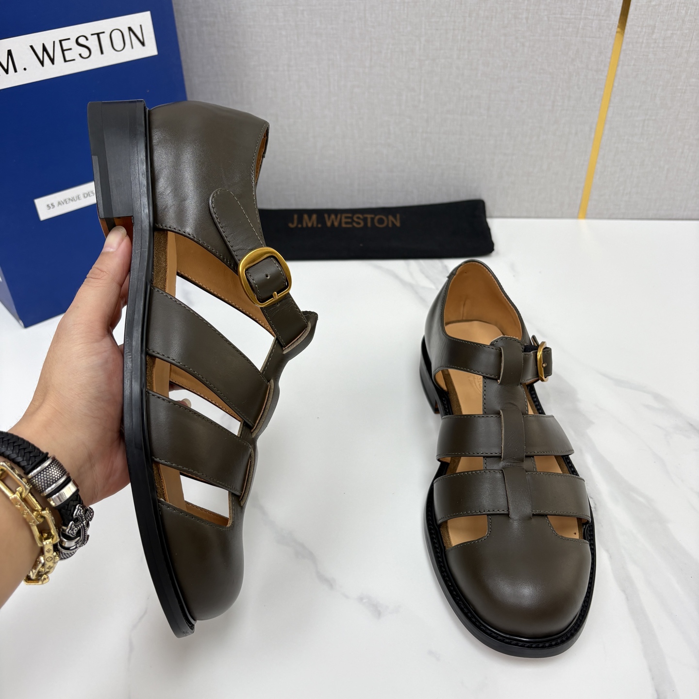 💋💍J.M.WESTO*   威士顿  复古罗马包头凉鞋   法式高端手工皮鞋标杆品牌，坚持传承法式匠心制鞋工艺，兼顾优