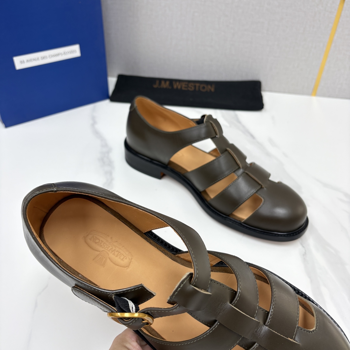 💋💍J.M.WESTO*   威士顿  复古罗马包头凉鞋   法式高端手工皮鞋标杆品牌，坚持传承法式匠心制鞋工艺，兼顾优