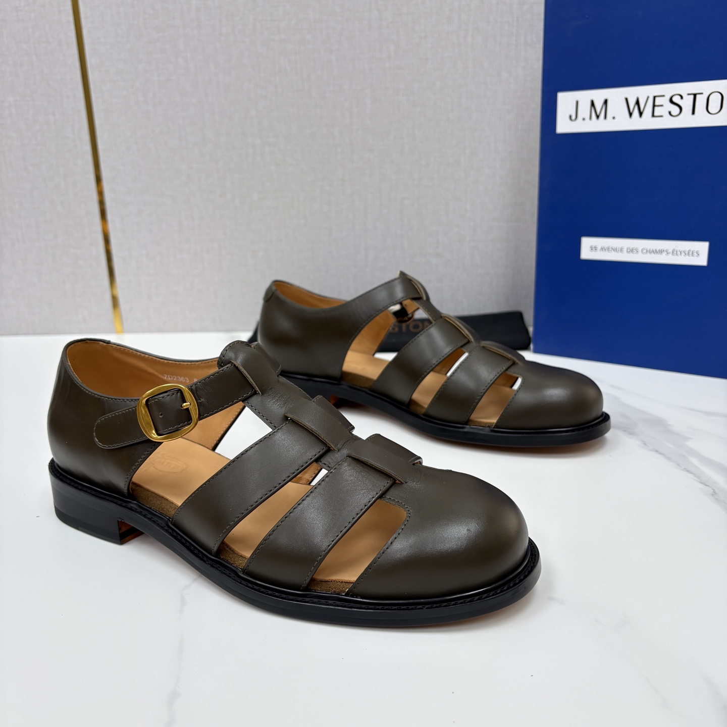💋💍J.M.WESTO*   威士顿  复古罗马包头凉鞋   法式高端手工皮鞋标杆品牌，坚持传承法式匠心制鞋工艺，兼顾优