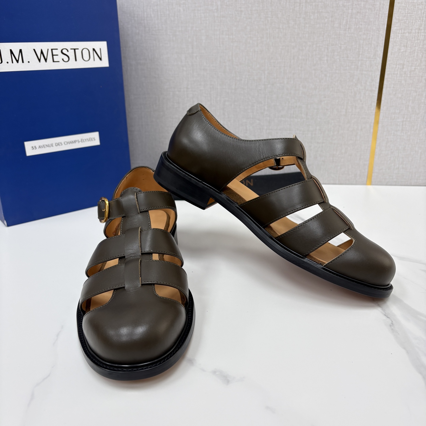 💋💍J.M.WESTO*   威士顿  复古罗马包头凉鞋   法式高端手工皮鞋标杆品牌，坚持传承法式匠心制鞋工艺，兼顾优