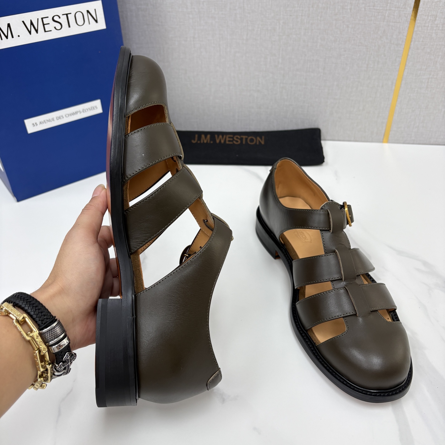 💋💍J.M.WESTO*   威士顿  复古罗马包头凉鞋   法式高端手工皮鞋标杆品牌，坚持传承法式匠心制鞋工艺，兼顾优