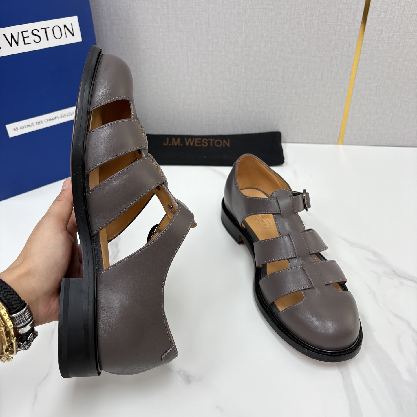💋💍J.M.WESTO* 威士顿 复古罗马包头凉鞋 法式高端手工皮鞋标杆品牌,坚持传承法式匠心制鞋工艺,兼顾优 💋💍J.M.WESTO* 威士顿 复古罗马包头凉鞋 法式高端手工皮鞋标杆品牌,坚持传承法式匠心制鞋工艺,兼顾优
