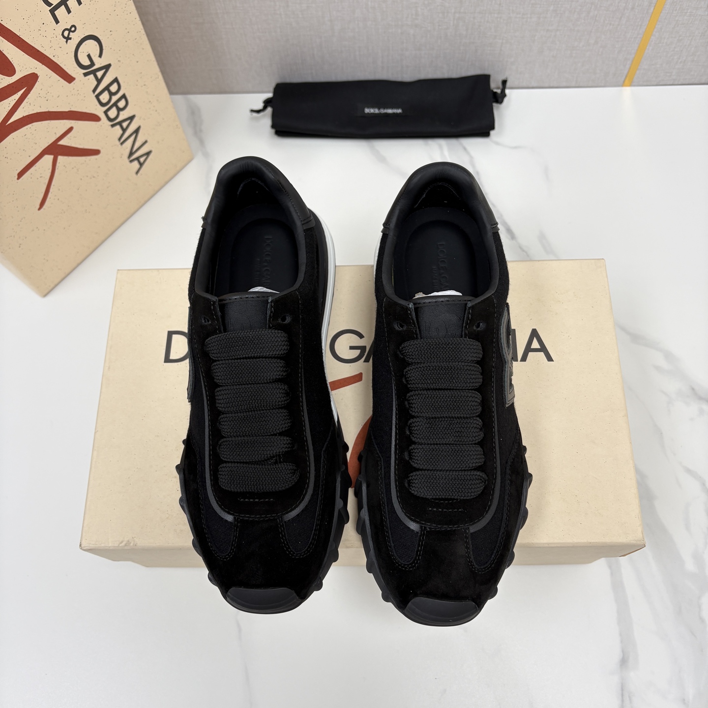 💋💍DG 家新品   Dolce &Gabban*  杜嘉～班纳  多材质拼接休闲运动阿甘鞋    运动与现代感兼具的运