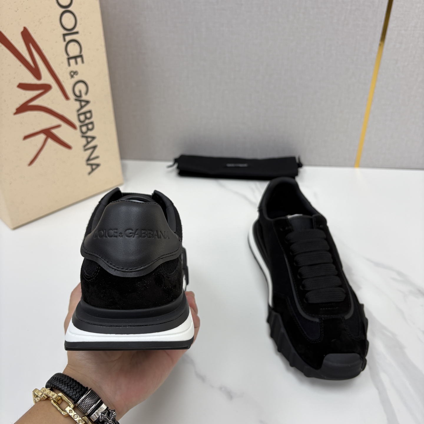 💋💍DG 家新品 Dolce &Gabban* 杜嘉~班纳 多材质拼接休闲运动阿甘鞋 运动与现代感兼具的运 💋💍DG 家新品 Dolce &Gabban* 杜嘉~班纳 多材质拼接休闲运动阿甘鞋 运动与现代感兼具的运