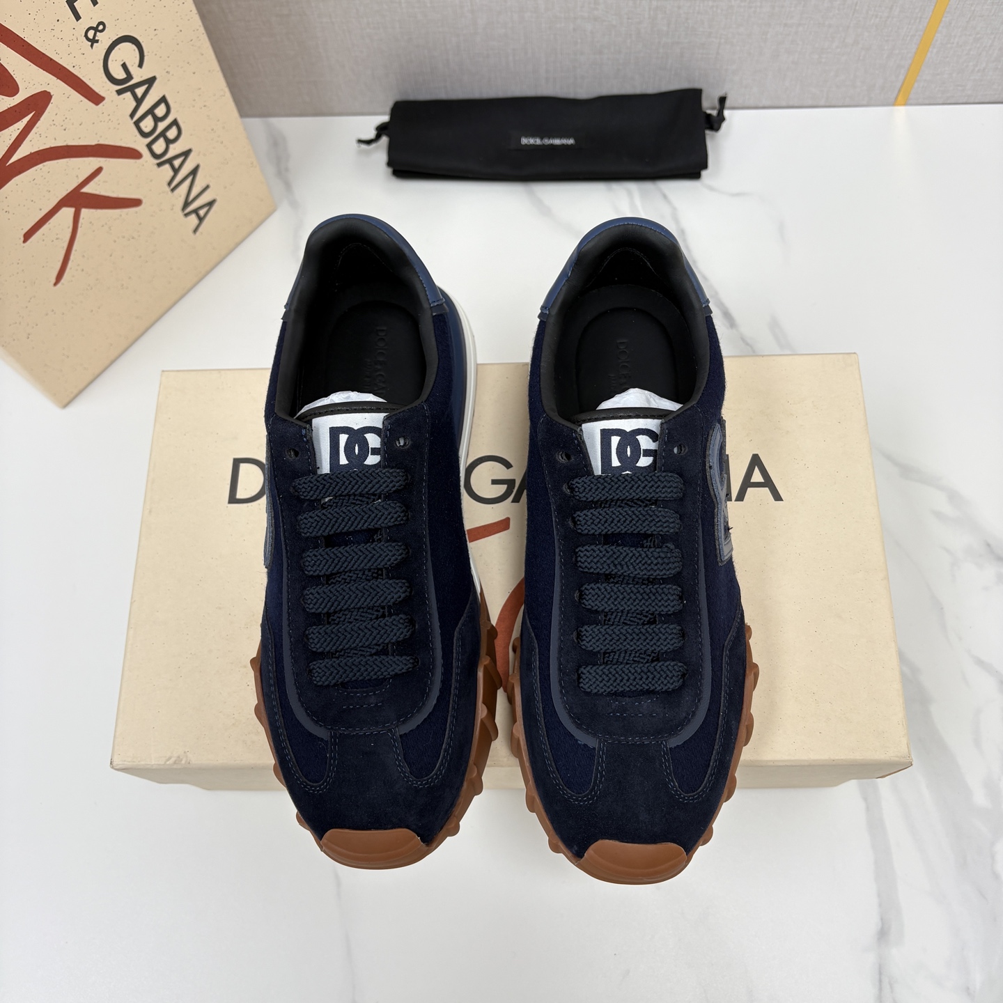 💋💍DG 家新品   Dolce &Gabban*  杜嘉～班纳  多材质拼接休闲运动阿甘鞋    运动与现代感兼具的运