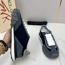 💋💍DG 家新品 Dolce &Gabban* 杜嘉~班纳 多材质拼接休闲运动阿甘鞋 运动与现代感兼具的运 💋💍DG 家新品 Dolce &Gabban* 杜嘉~班纳 多材质拼接休闲运动阿甘鞋 运动与现代感兼具的运