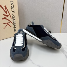 💋💍DG 家新品 Dolce &Gabban* 杜嘉~班纳 多材质拼接休闲运动阿甘鞋 运动与现代感兼具的运 💋💍DG 家新品 Dolce &Gabban* 杜嘉~班纳 多材质拼接休闲运动阿甘鞋 运动与现代感兼具的运