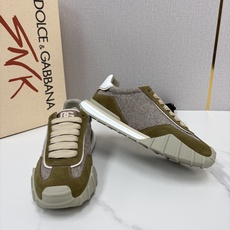 💋💍DG 家新品 Dolce &Gabban* 杜嘉~班纳 多材质拼接休闲运动阿甘鞋 运动与现代感兼具的运 💋💍DG 家新品 Dolce &Gabban* 杜嘉~班纳 多材质拼接休闲运动阿甘鞋 运动与现代感兼具的运