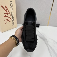 💋💍DG 家新品 Dolce &Gabban* 杜嘉~班纳 多材质拼接休闲运动阿甘鞋 运动与现代感兼具的运 💋💍DG 家新品 Dolce &Gabban* 杜嘉~班纳 多材质拼接休闲运动阿甘鞋 运动与现代感兼具的运