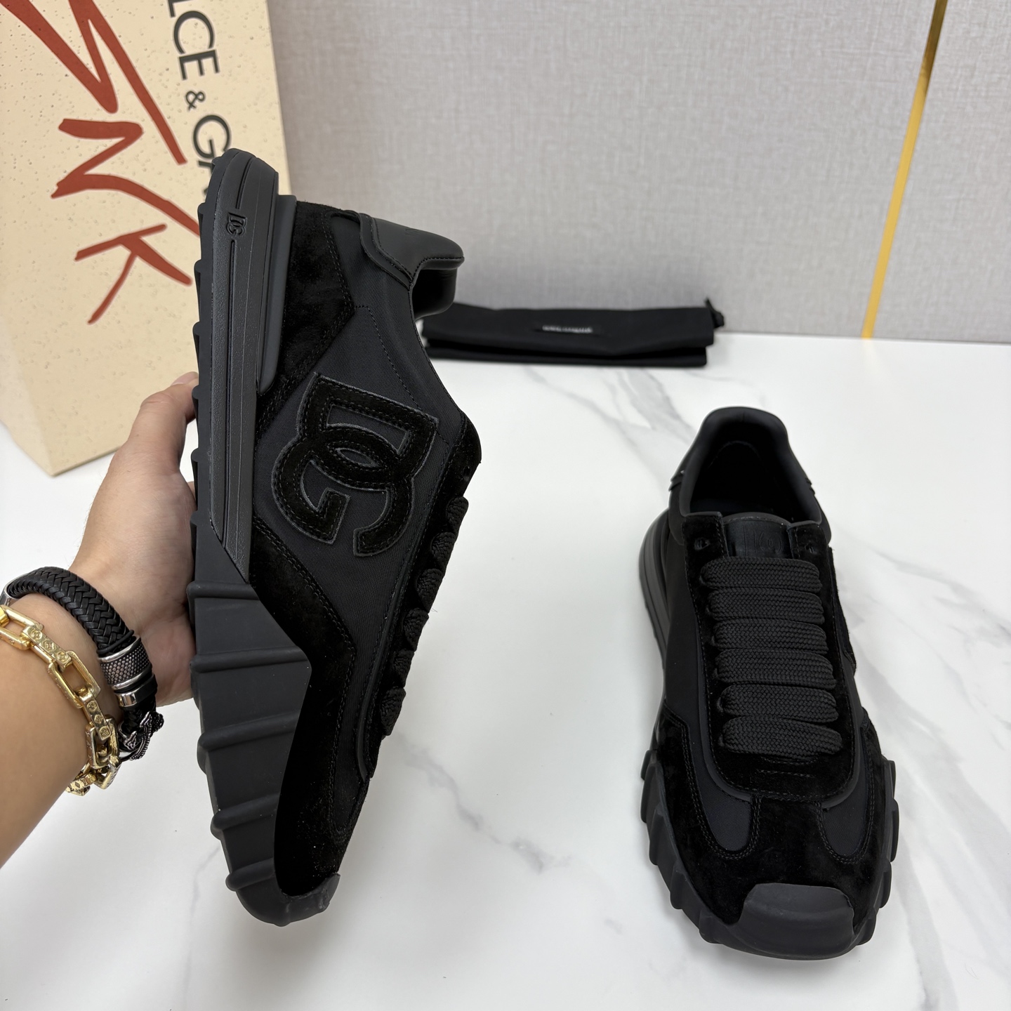 💋💍DG 家新品 Dolce &Gabban* 杜嘉~班纳 多材质拼接休闲运动阿甘鞋 运动与现代感兼具的运 💋💍DG 家新品 Dolce &Gabban* 杜嘉~班纳 多材质拼接休闲运动阿甘鞋 运动与现代感兼具的运