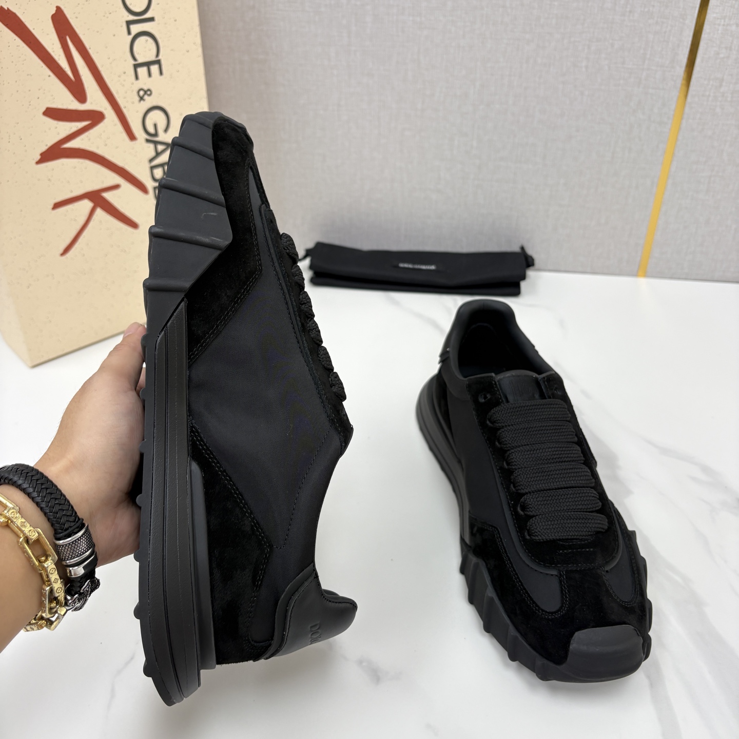 💋💍DG 家新品 Dolce &Gabban* 杜嘉~班纳 多材质拼接休闲运动阿甘鞋 运动与现代感兼具的运 💋💍DG 家新品 Dolce &Gabban* 杜嘉~班纳 多材质拼接休闲运动阿甘鞋 运动与现代感兼具的运