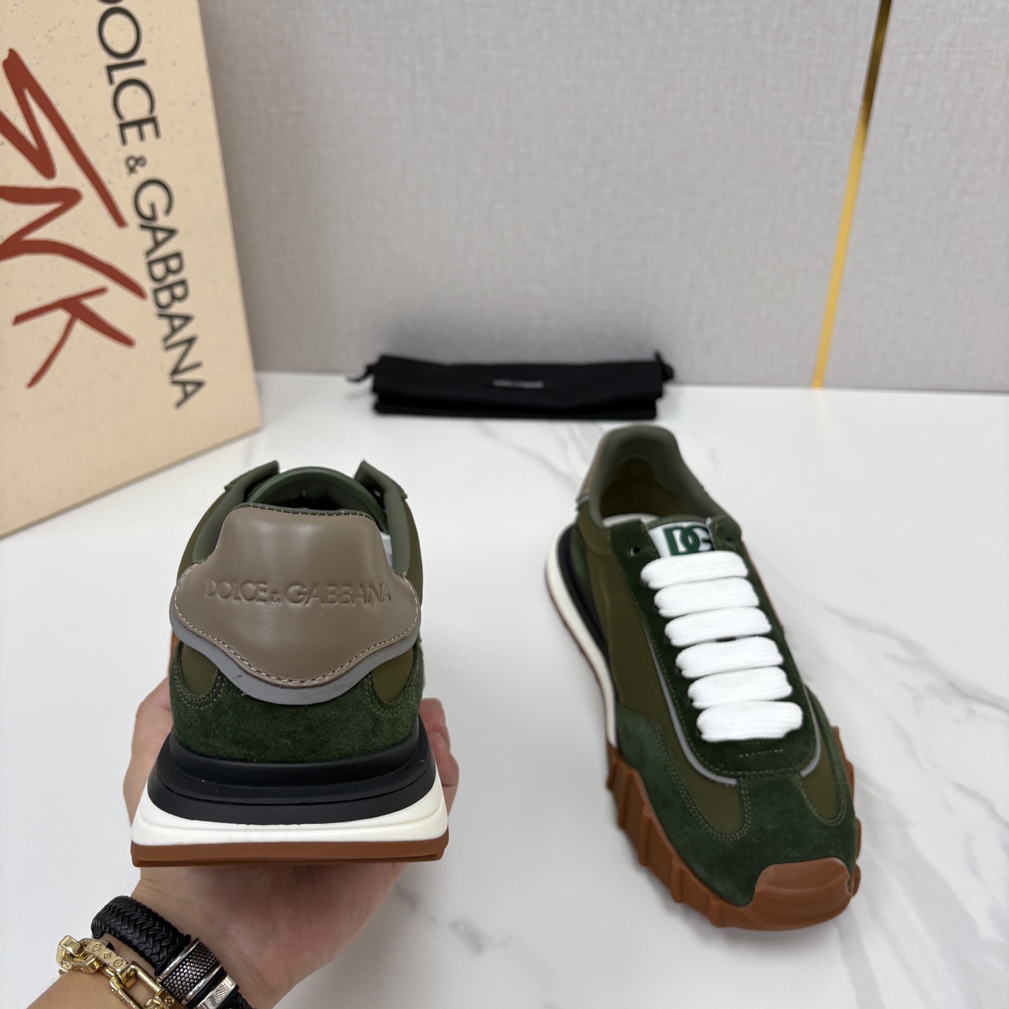 💋💍DG 家新品 Dolce &Gabban* 杜嘉~班纳 多材质拼接休闲运动阿甘鞋 运动与现代感兼具的运 💋💍DG 家新品 Dolce &Gabban* 杜嘉~班纳 多材质拼接休闲运动阿甘鞋 运动与现代感兼具的运