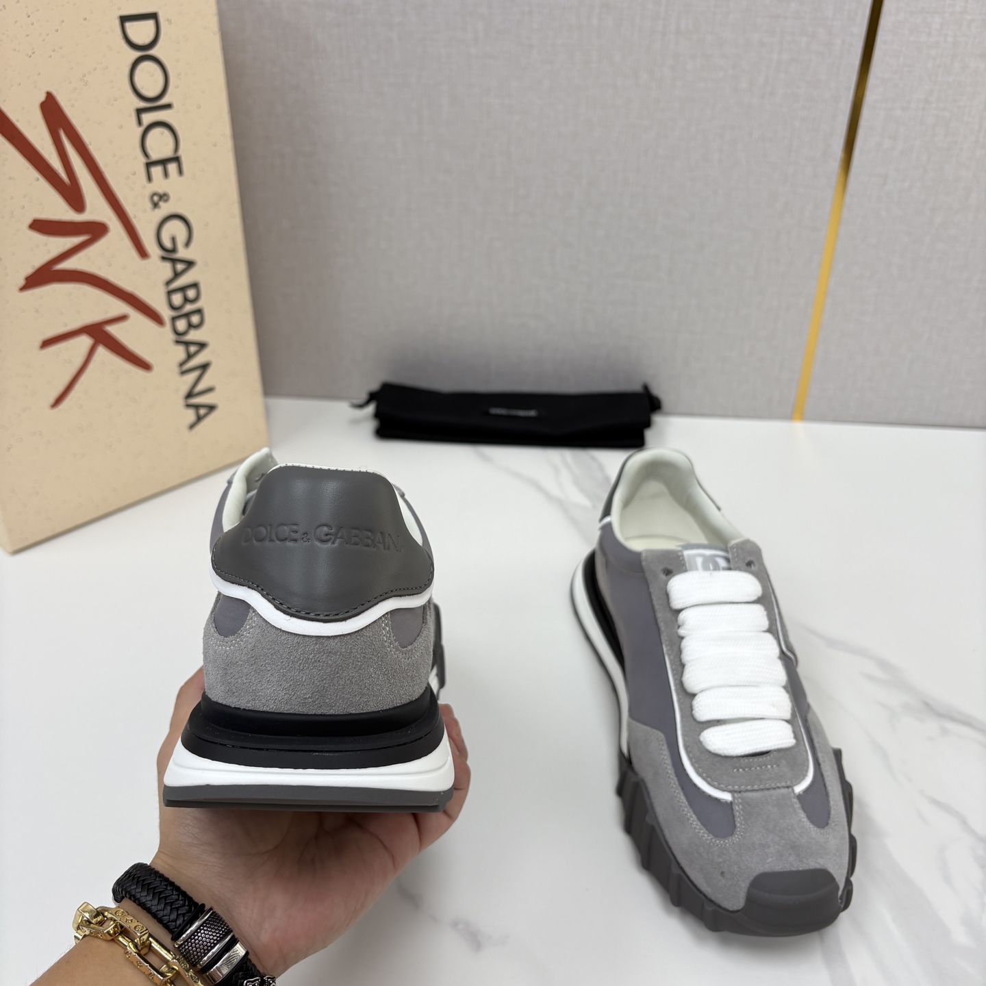 💋💍DG 家新品 Dolce &Gabban* 杜嘉~班纳 多材质拼接休闲运动阿甘鞋 运动与现代感兼具的运 💋💍DG 家新品 Dolce &Gabban* 杜嘉~班纳 多材质拼接休闲运动阿甘鞋 运动与现代感兼具的运