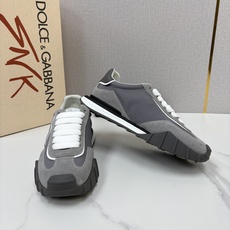 💋💍DG 家新品 Dolce &Gabban* 杜嘉~班纳 多材质拼接休闲运动阿甘鞋 运动与现代感兼具的运 💋💍DG 家新品 Dolce &Gabban* 杜嘉~班纳 多材质拼接休闲运动阿甘鞋 运动与现代感兼具的运
