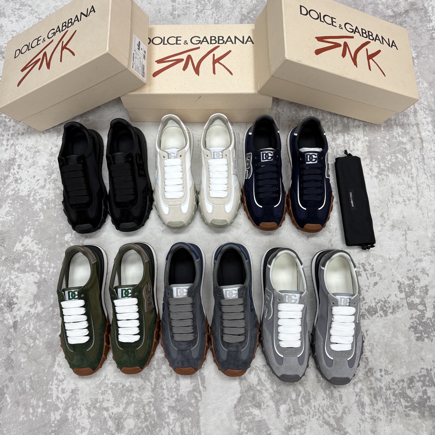 💋💍DG 家新品   Dolce &Gabban*  杜嘉～班纳  多材质拼接休闲运动阿甘鞋    运动与现代感兼具的运