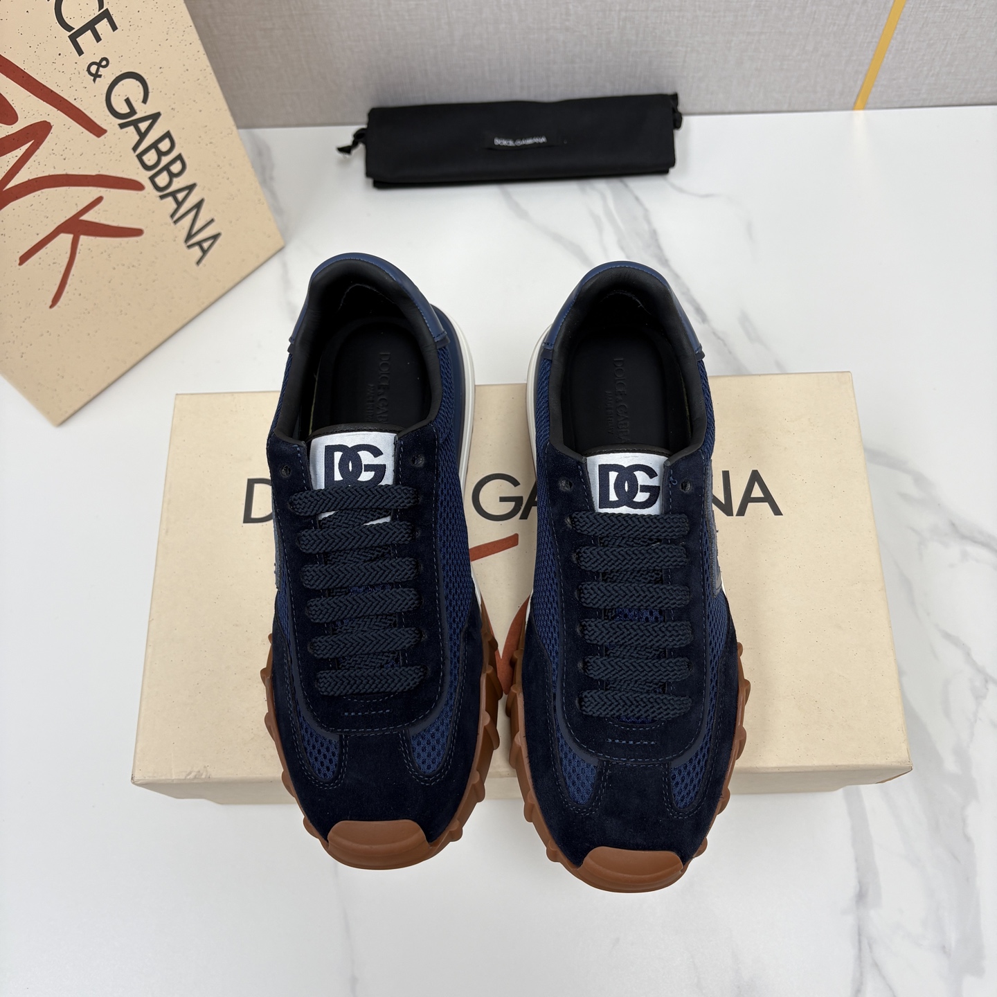 💋💍DG 家新品   Dolce &Gabban*  杜嘉～班纳  多材质拼接休闲运动阿甘鞋    运动与现代感兼具的运