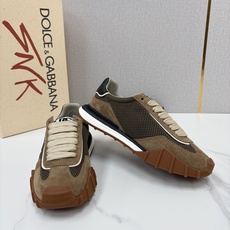 💋💍DG 家新品 Dolce &Gabban* 杜嘉~班纳 多材质拼接休闲运动阿甘鞋 运动与现代感兼具的运 💋💍DG 家新品 Dolce &Gabban* 杜嘉~班纳 多材质拼接休闲运动阿甘鞋 运动与现代感兼具的运