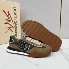 💋💍DG 家新品 Dolce &Gabban* 杜嘉~班纳 多材质拼接休闲运动阿甘鞋 运动与现代感兼具的运 💋💍DG 家新品 Dolce &Gabban* 杜嘉~班纳 多材质拼接休闲运动阿甘鞋 运动与现代感兼具的运