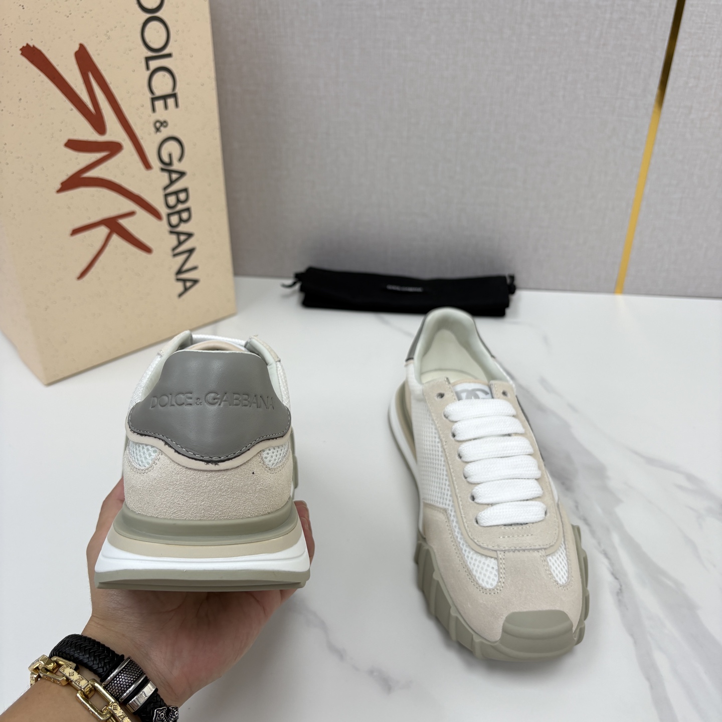 💋💍DG 家新品 Dolce &Gabban* 杜嘉~班纳 多材质拼接休闲运动阿甘鞋 运动与现代感兼具的运 💋💍DG 家新品 Dolce &Gabban* 杜嘉~班纳 多材质拼接休闲运动阿甘鞋 运动与现代感兼具的运