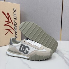 💋💍DG 家新品 Dolce &Gabban* 杜嘉~班纳 多材质拼接休闲运动阿甘鞋 运动与现代感兼具的运 💋💍DG 家新品 Dolce &Gabban* 杜嘉~班纳 多材质拼接休闲运动阿甘鞋 运动与现代感兼具的运
