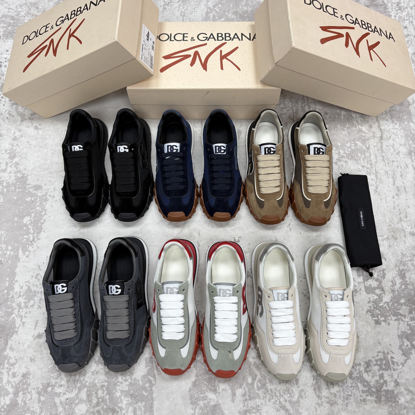 💋💍DG 家新品   Dolce &Gabban*  杜嘉～班纳  多材质拼接休闲运动阿甘鞋    运动与现代感兼具的运