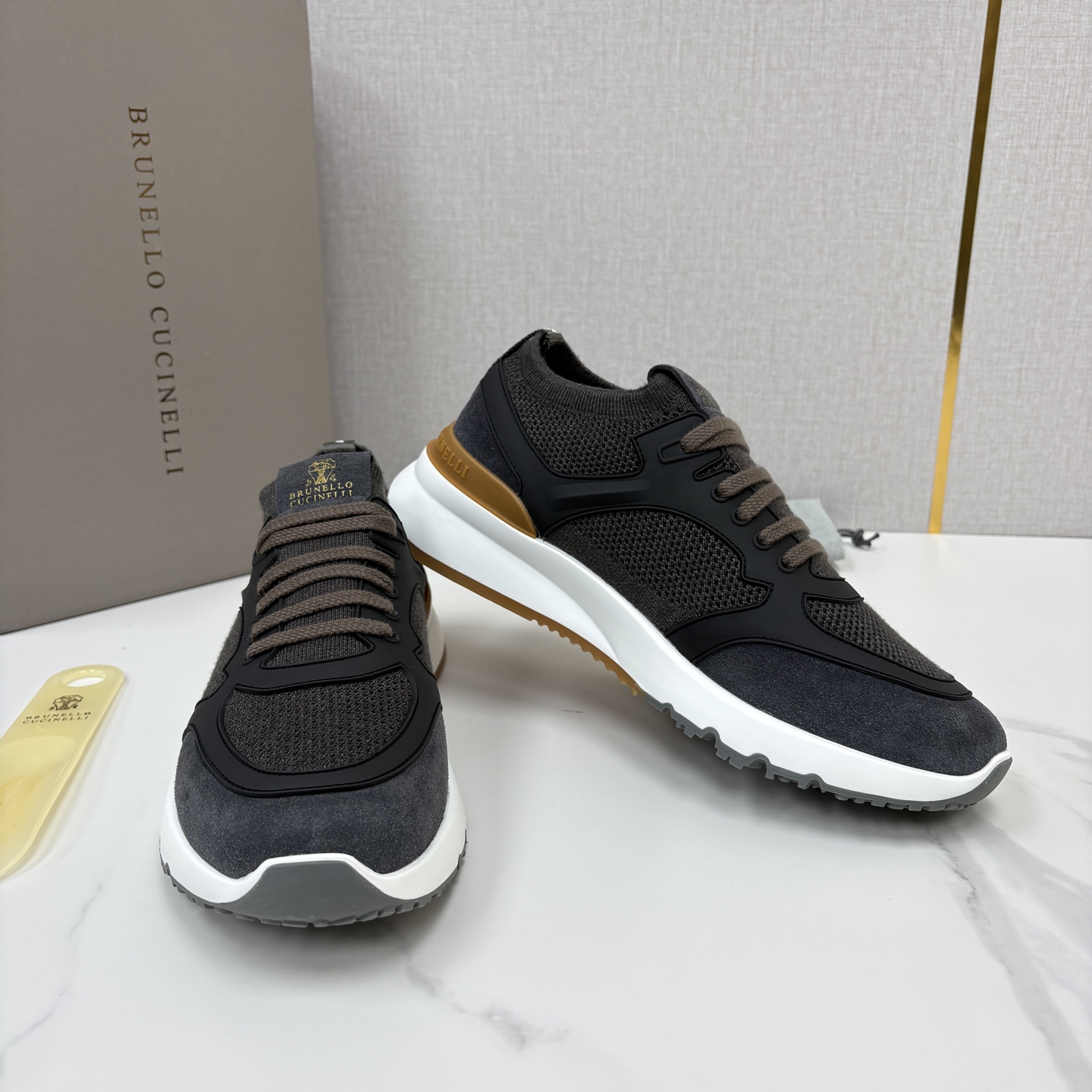 💋💍BC新品 Brunello Cucinell* 混色针织拼接绒面低帮运动鞋 官方 9,600 采用高弹透气 💋💍BC新品 Brunello Cucinell* 混色针织拼接绒面低帮运动鞋 官方 9,600 采用高弹透气