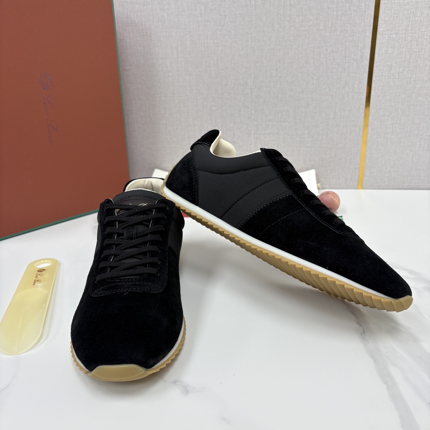 💋💍LP 家新品   Loro Pian*   诺悠*翩雅   Fast Walk 男士绒面牛皮拼接休闲运动鞋   官方
