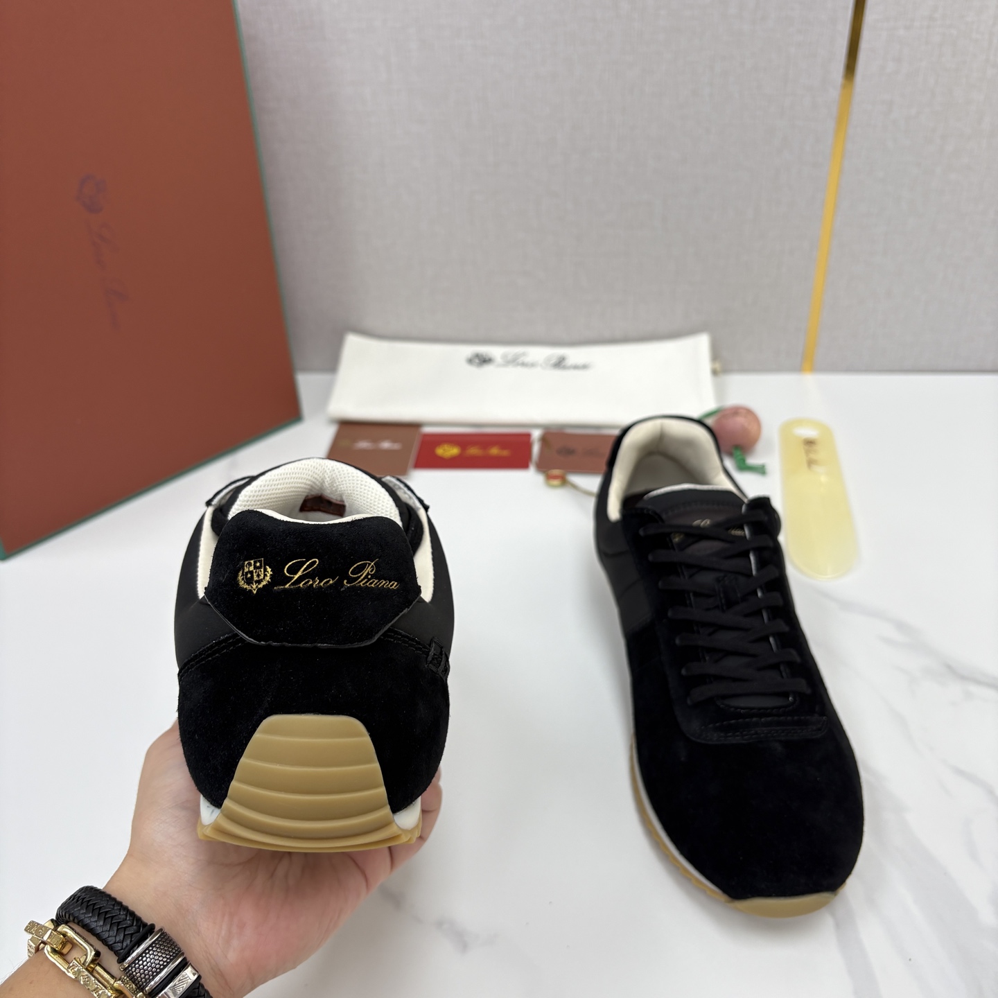 💋💍LP 家新品   Loro Pian*   诺悠*翩雅   Fast Walk 男士绒面牛皮拼接休闲运动鞋   官方