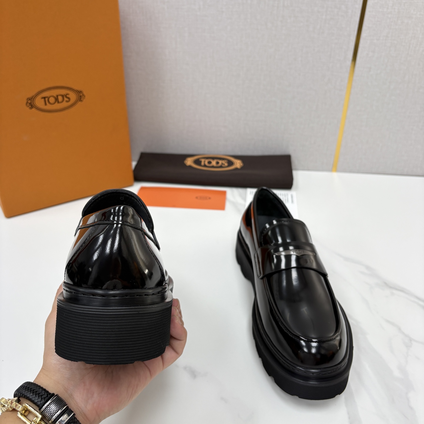 💋💍 TOD*S 托德-斯 新品皮革厚底乐福鞋 官方 6.300 本款乐福鞋以雅致的开边珠亮皮革/进口Nap 💋💍 TOD*S 托德-斯 新品皮革厚底乐福鞋 官方 6.300 本款乐福鞋以雅致的开边珠亮皮革/进口Nap