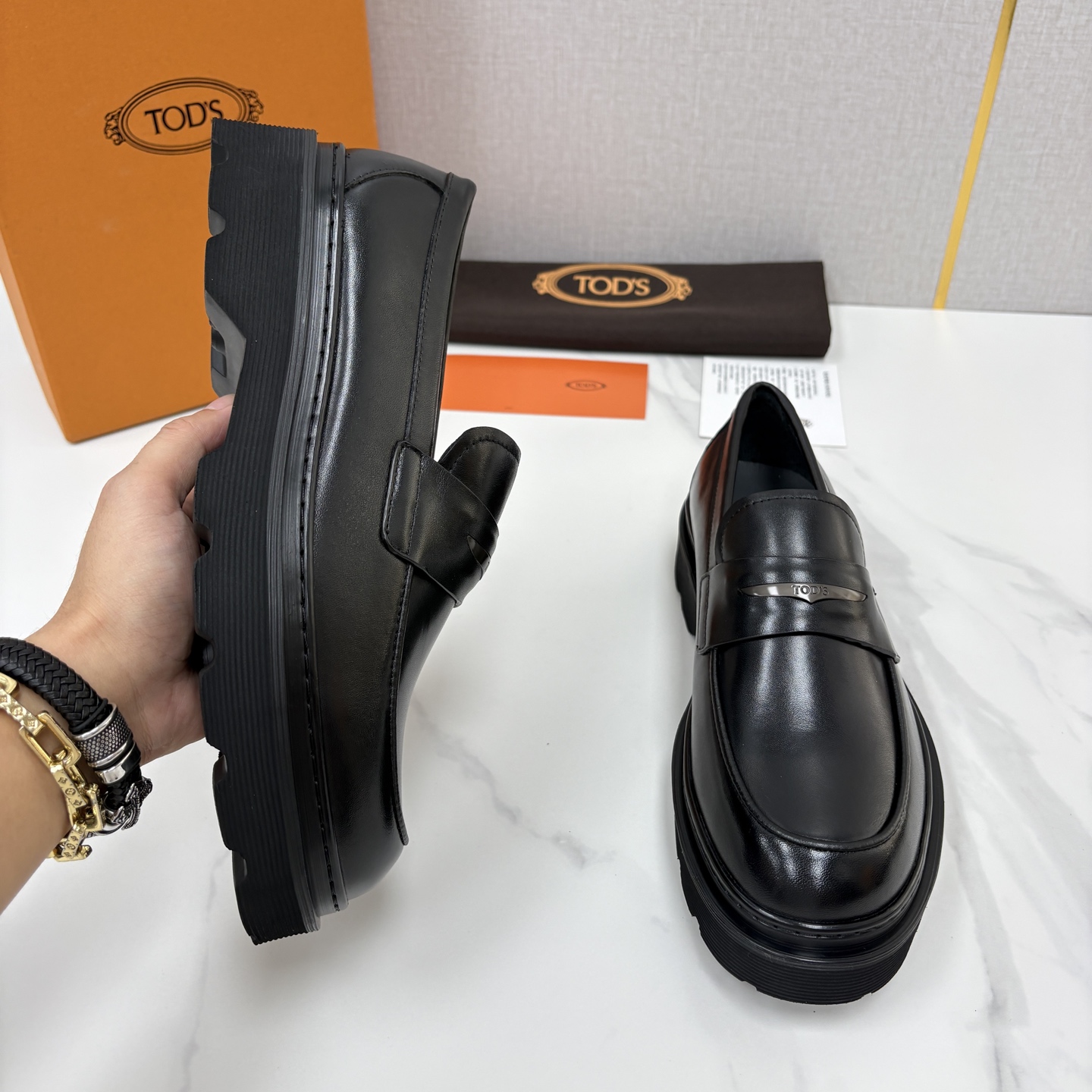 💋💍 TOD*S 托德-斯 新品皮革厚底乐福鞋 官方 6.300 本款乐福鞋以雅致的开边珠亮皮革/进口Nap 💋💍 TOD*S 托德-斯 新品皮革厚底乐福鞋 官方 6.300 本款乐福鞋以雅致的开边珠亮皮革/进口Nap