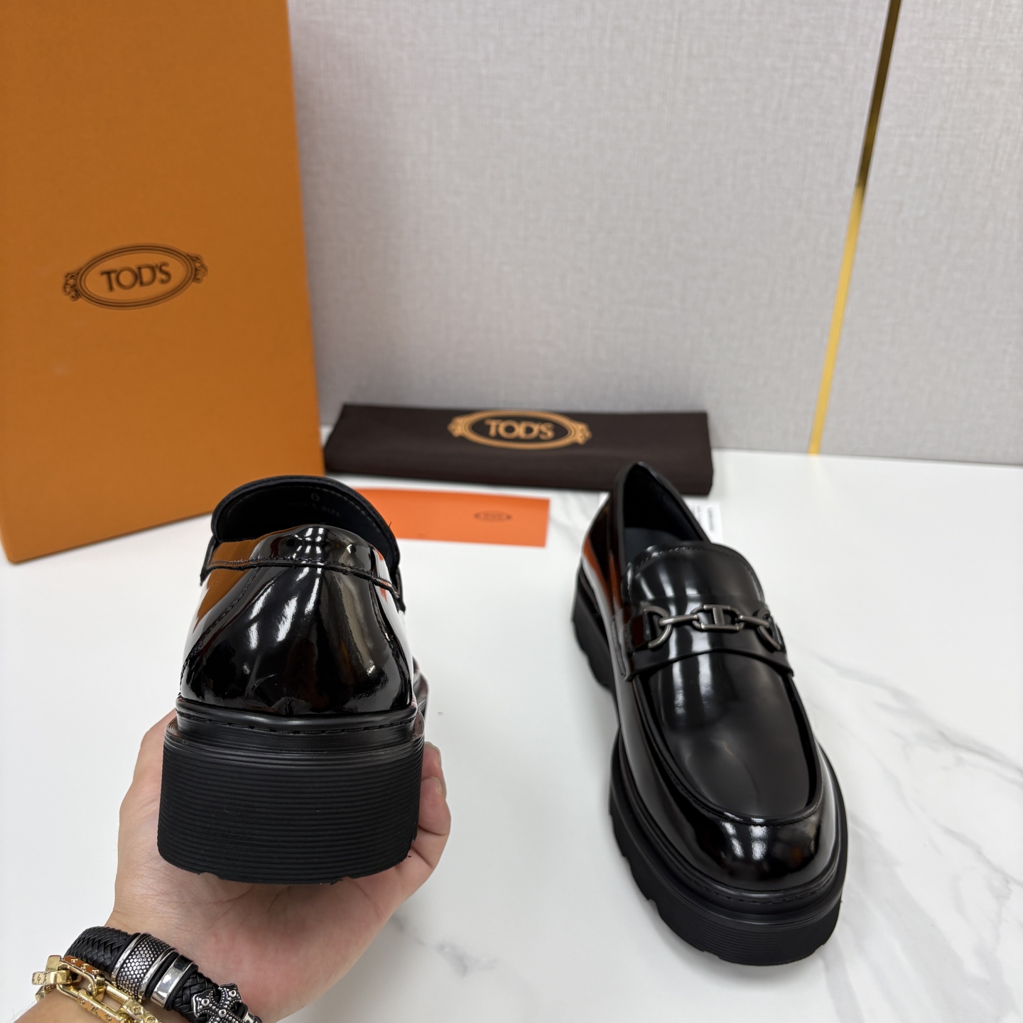 💋💍 TOD*S 托德-斯 新品皮革厚底乐福鞋 官方 6.300 本款乐福鞋以雅致的开边珠亮皮革/进口Nap 💋💍 TOD*S 托德-斯 新品皮革厚底乐福鞋 官方 6.300 本款乐福鞋以雅致的开边珠亮皮革/进口Nap