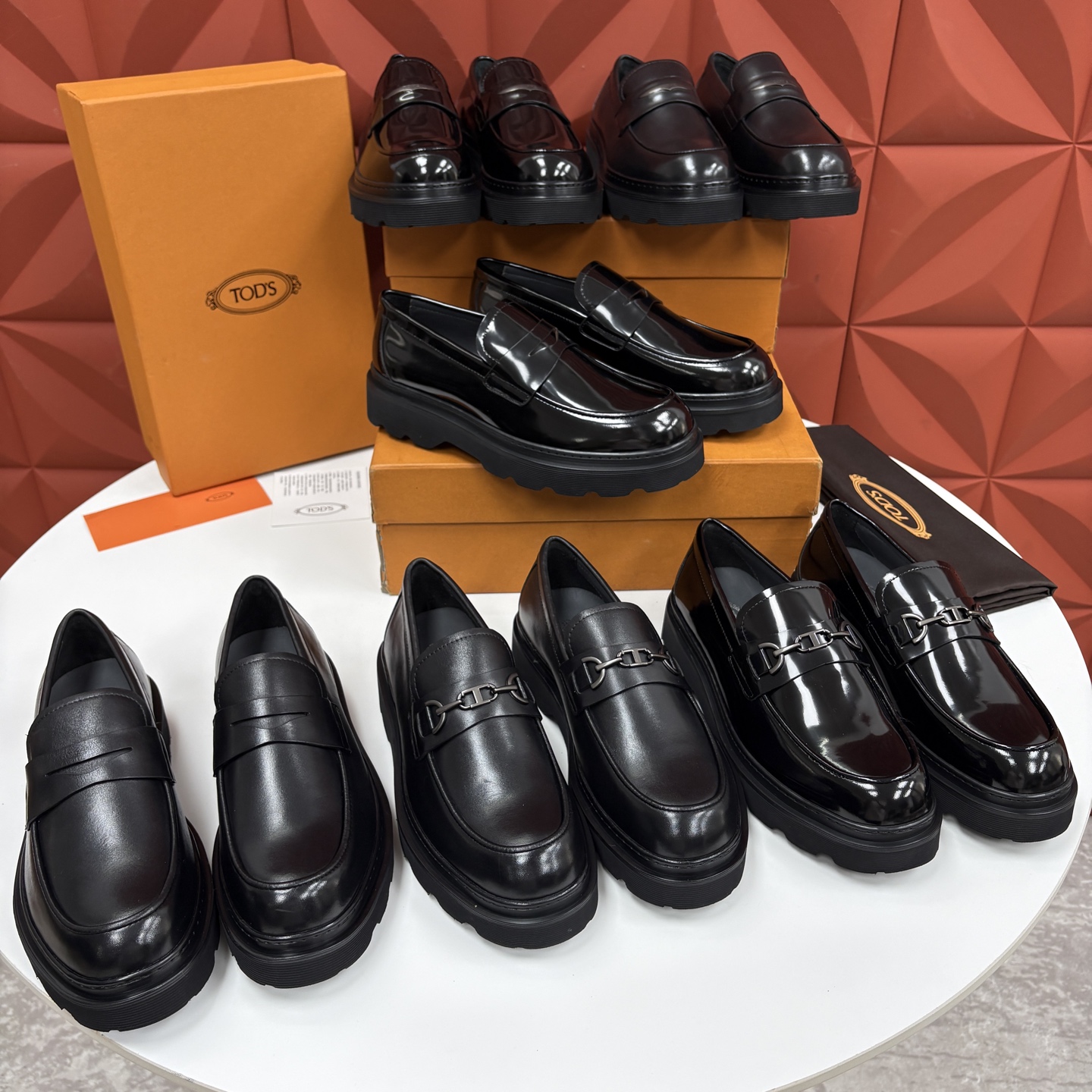 💋💍 TOD*S 托德-斯 新品皮革厚底乐福鞋 官方 6.300 本款乐福鞋以雅致的开边珠亮皮革/进口Nap 💋💍 TOD*S 托德-斯 新品皮革厚底乐福鞋 官方 6.300 本款乐福鞋以雅致的开边珠亮皮革/进口Nap