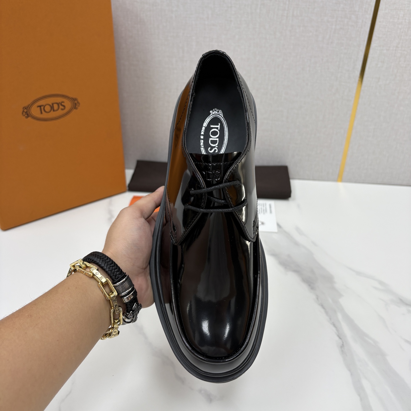 💋💍 TOD*S  托德-斯  新品皮革厚底僧侣德比鞋  官方   6.300  本款乐福鞋以雅致的开边珠亮皮革/进口N
