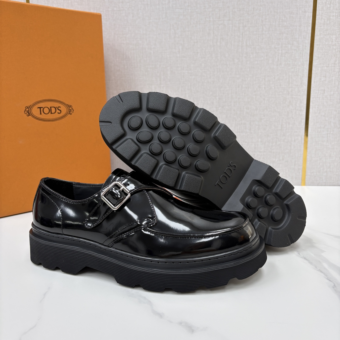 💋💍 TOD*S 托德-斯 新品皮革厚底僧侣德比鞋 官方 6.300 本款乐福鞋以雅致的开边珠亮皮革/进口N 💋💍 TOD*S 托德-斯 新品皮革厚底僧侣德比鞋 官方 6.300 本款乐福鞋以雅致的开边珠亮皮革/进口N