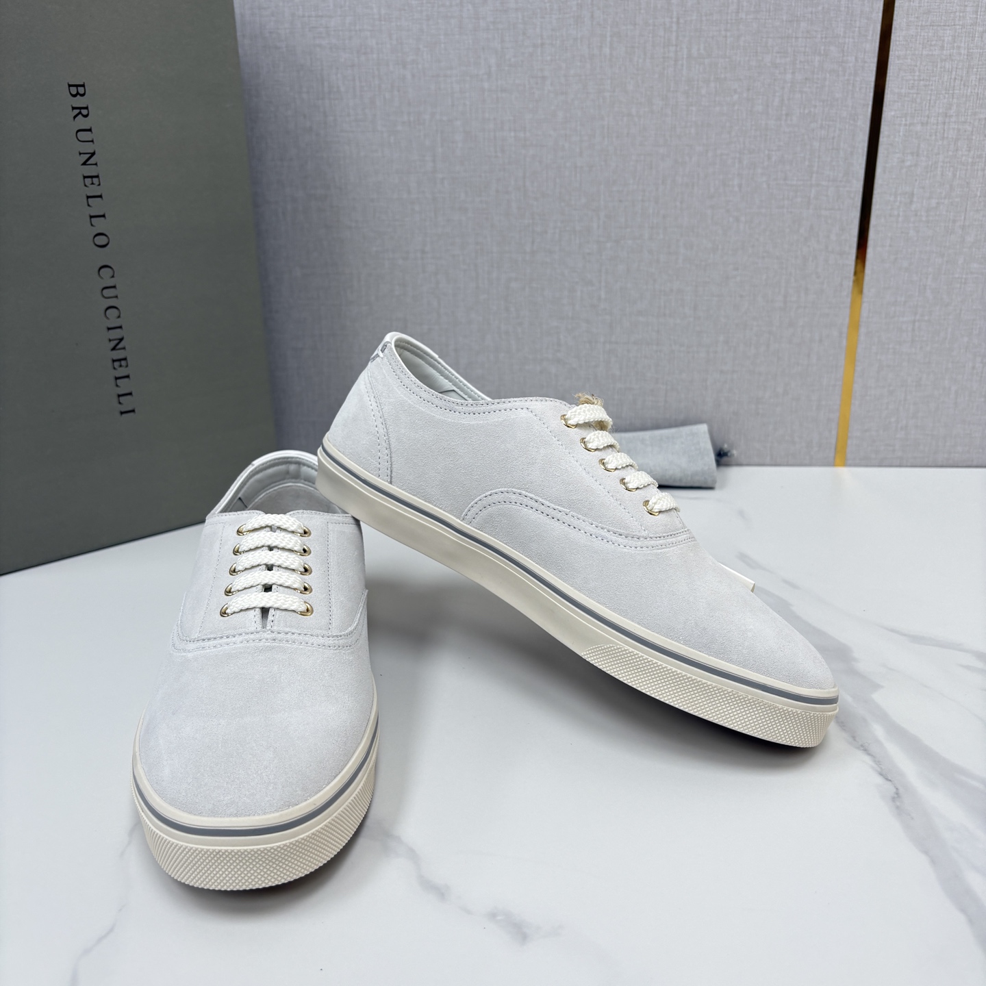 💋💍BC 家新品      Brunello Cucinell*  板鞋系列的标志胶底鞋款，休闲运动板鞋 这款本季精美色