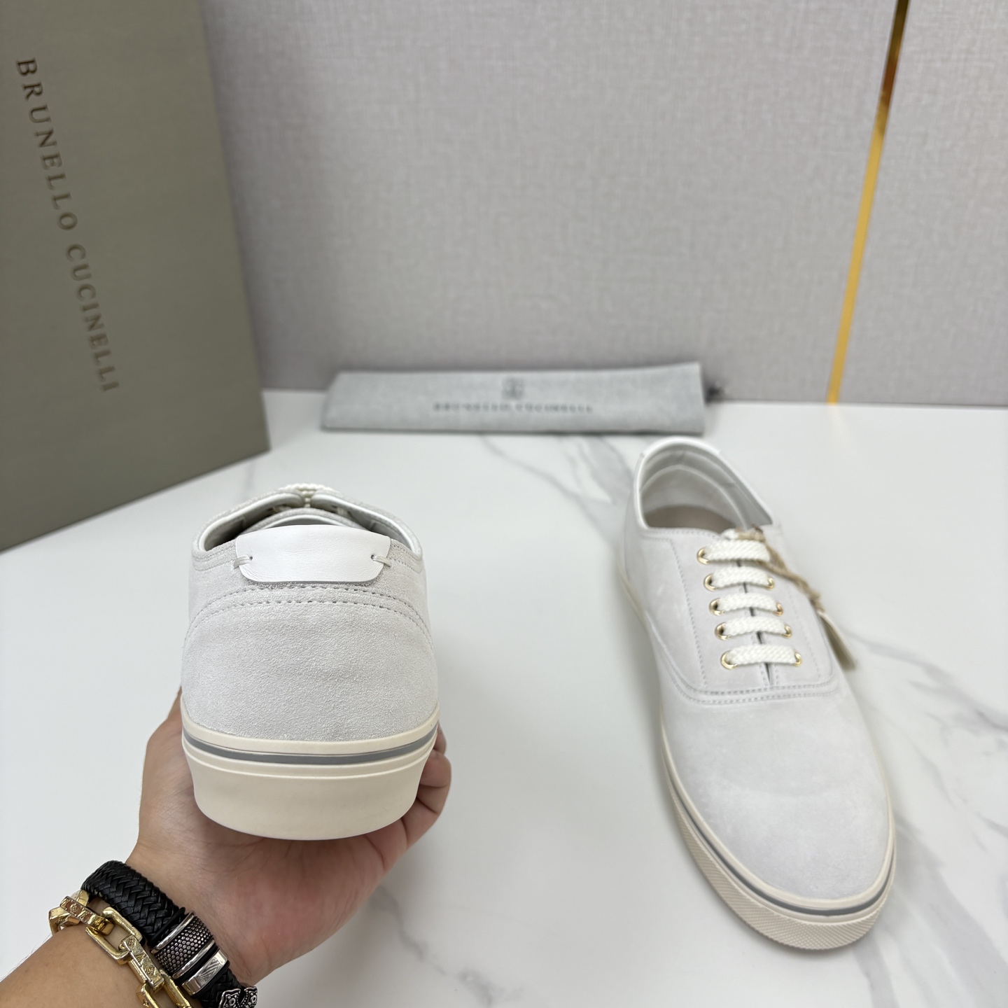 💋💍BC 家新品      Brunello Cucinell*  板鞋系列的标志胶底鞋款，休闲运动板鞋 这款本季精美色