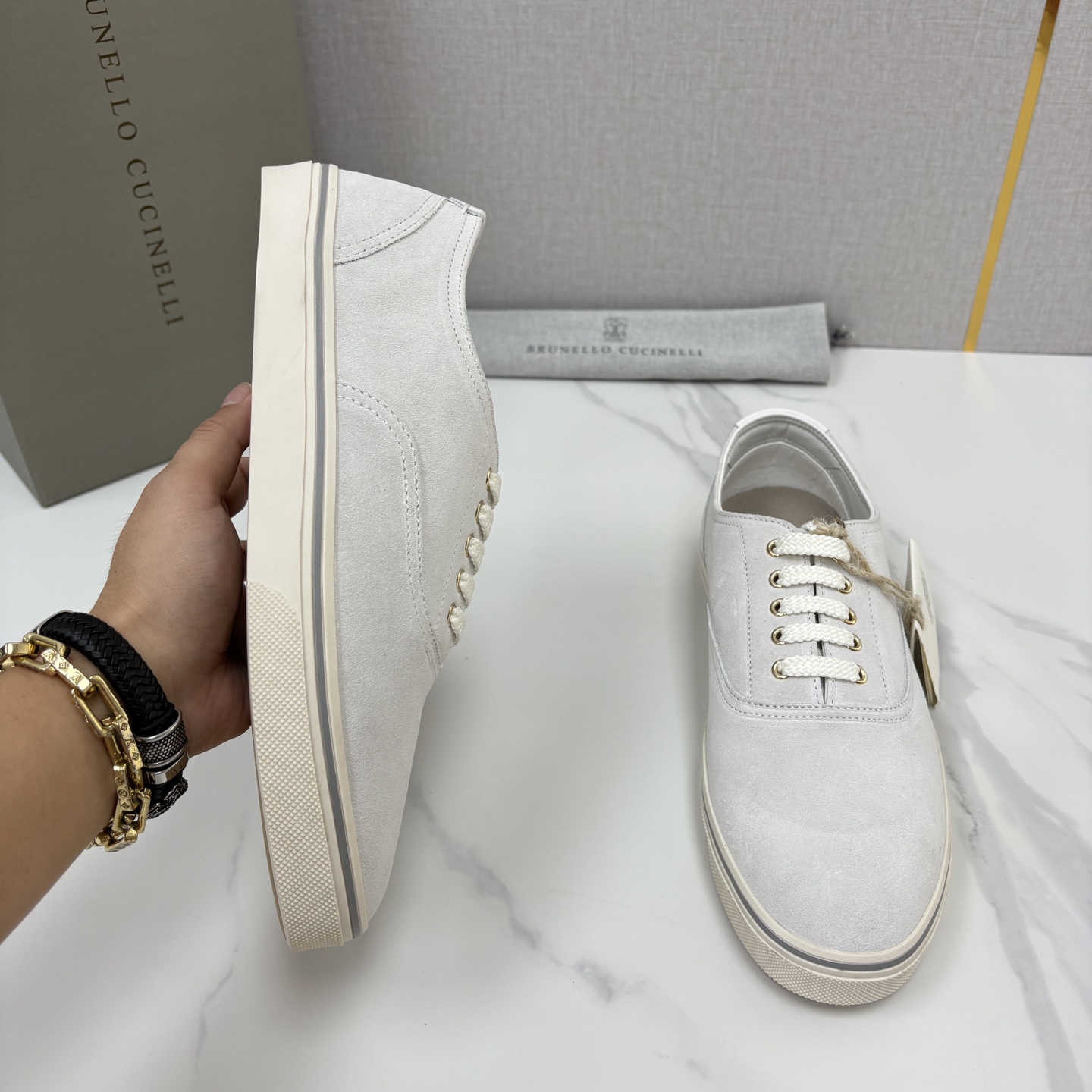 💋💍BC 家新品      Brunello Cucinell*  板鞋系列的标志胶底鞋款，休闲运动板鞋 这款本季精美色