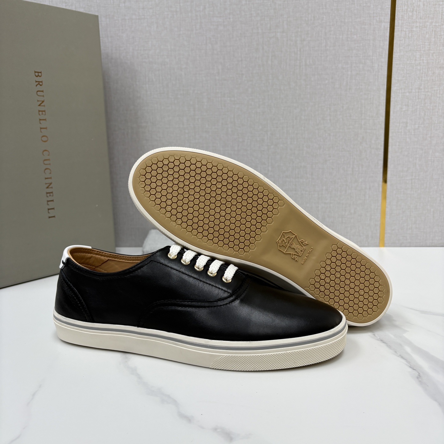 💋💍BC 家新品 Brunello Cucinell* 板鞋系列的标志胶底鞋款,休闲运动板鞋 这款本季精美色 💋💍BC 家新品 Brunello Cucinell* 板鞋系列的标志胶底鞋款,休闲运动板鞋 这款本季精美色
