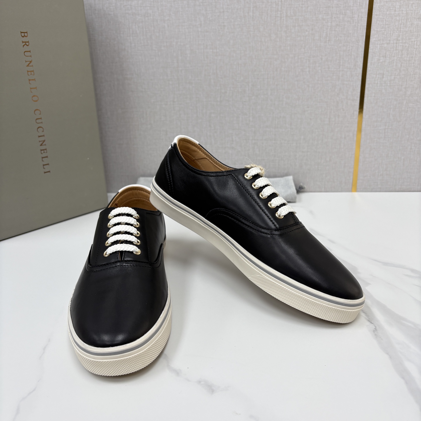 💋💍BC 家新品 Brunello Cucinell* 板鞋系列的标志胶底鞋款,休闲运动板鞋 这款本季精美色 💋💍BC 家新品 Brunello Cucinell* 板鞋系列的标志胶底鞋款,休闲运动板鞋 这款本季精美色