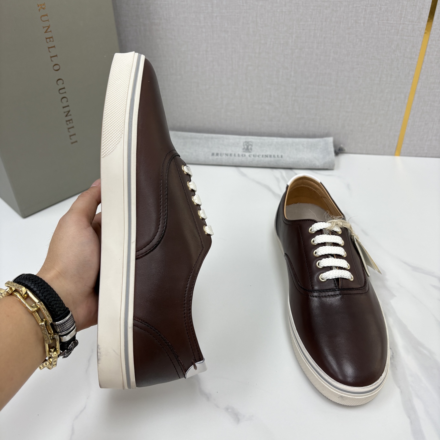💋💍BC 家新品      Brunello Cucinell*  板鞋系列的标志胶底鞋款，休闲运动板鞋 这款本季精美色